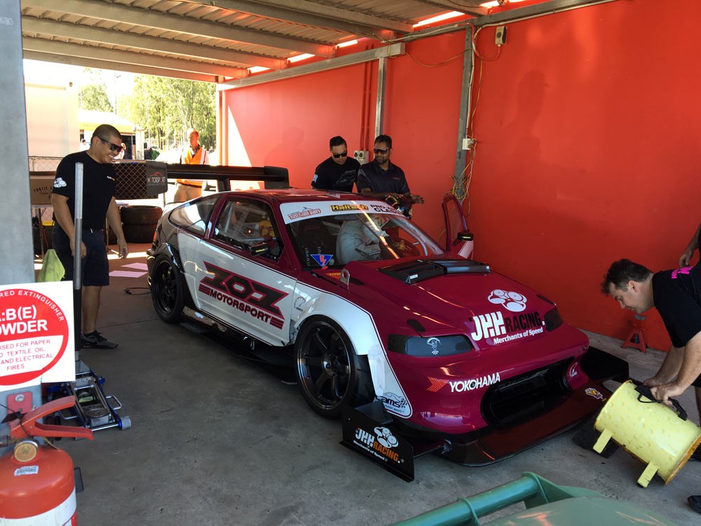 equipo de competición de coches deportivos